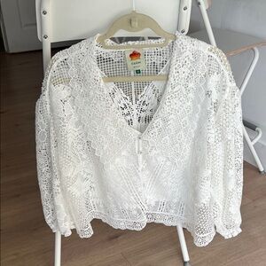 FARM Rio Off-White Guipure Collar Blouse